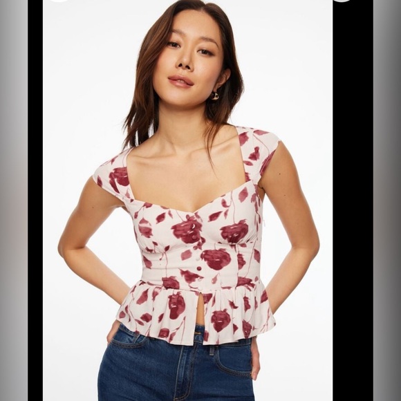 Dynamite cute top - Picture 1 of 7